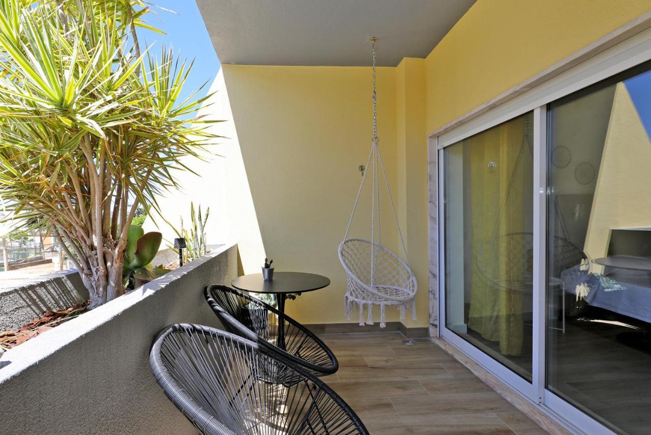 B11 - Beach Way Apartment Lagos Exterior photo
