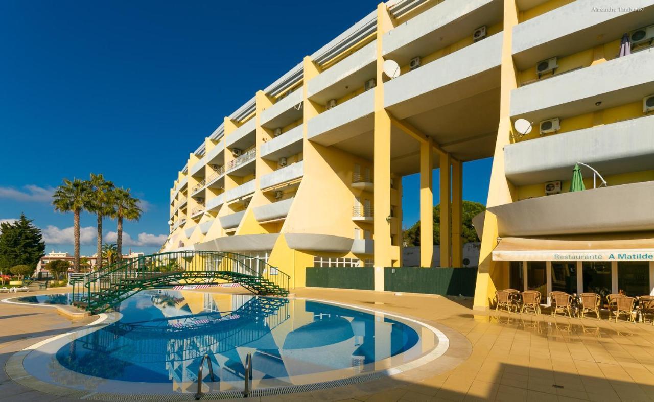 B11 - Beach Way Apartment Lagos Exterior photo